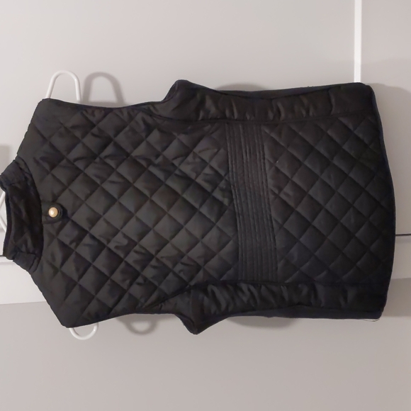 Vest - Picture 2 of 4